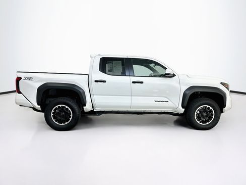 Used 2026 Toyota Tacoma TRD Off-Road AWD/4WD image 10