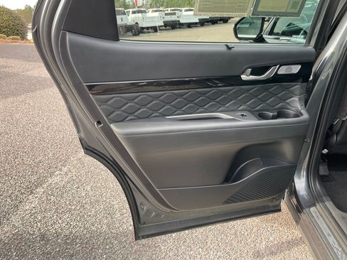 Used 2022 Hyundai Palisade Calligraphy image 20