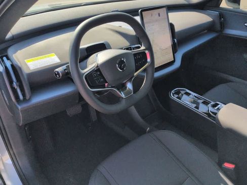 New 2026 Volvo EX30 Ultra w/ Climate Package image 2