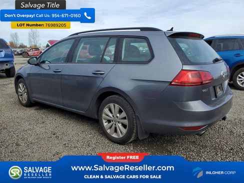 Used 2017 Volkswagen Golf S image 3