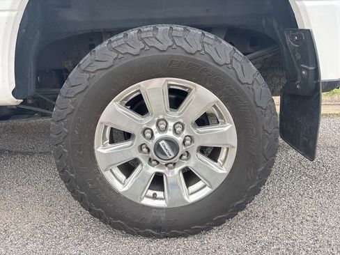 Used 2017 Ford F250 Platinum w/ Platinum Ultimate Package AWD/4WD image 24