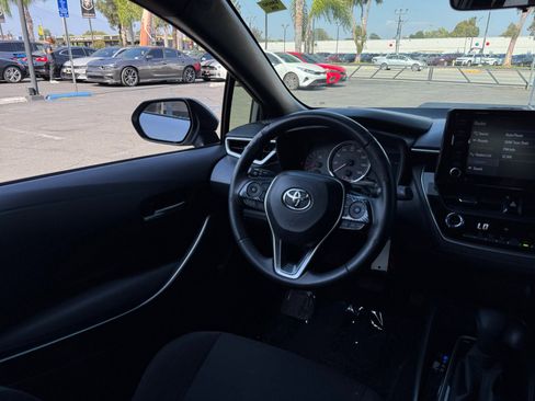 Used 2022 Toyota Corolla SE FWD image 21