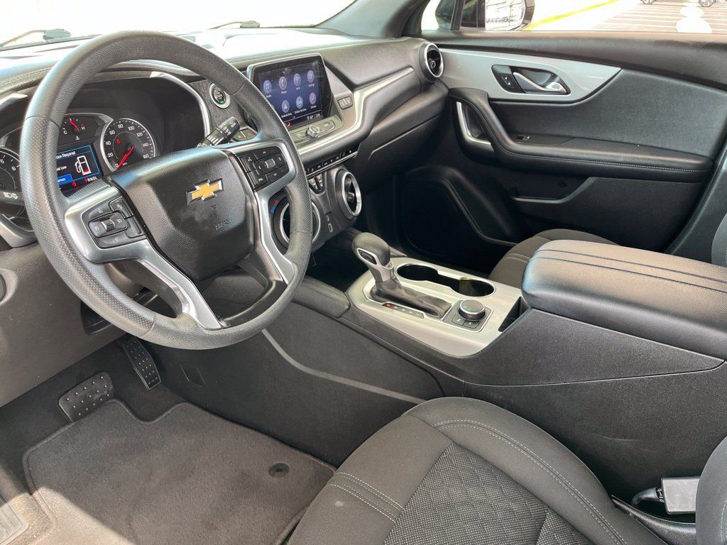 Used 2021 Chevrolet Blazer LT FWD image 18