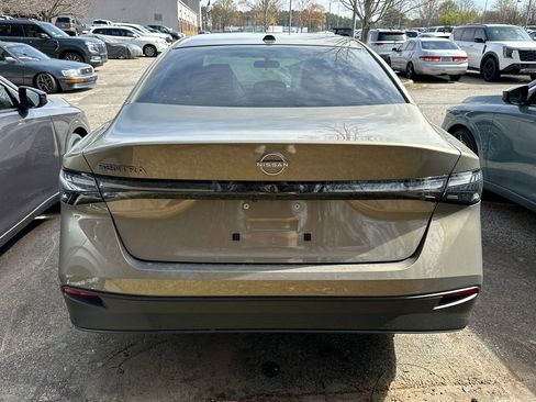 Used 2026 Nissan Sentra SV w/ Floor Mat Package image 4