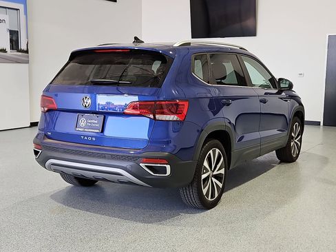 Certified 2023 Volkswagen Taos SE FWD image 8