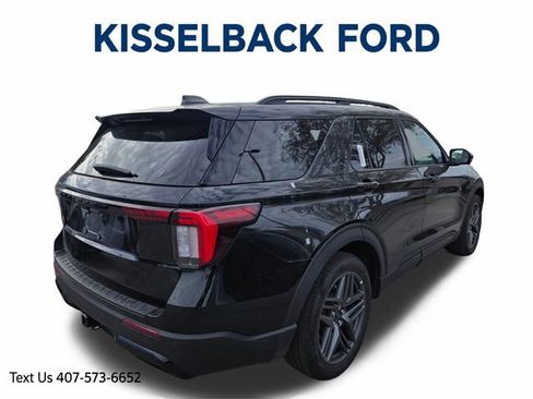 New 2026 Ford Explorer ST-Line w/ ST-Line Street Pack image 3