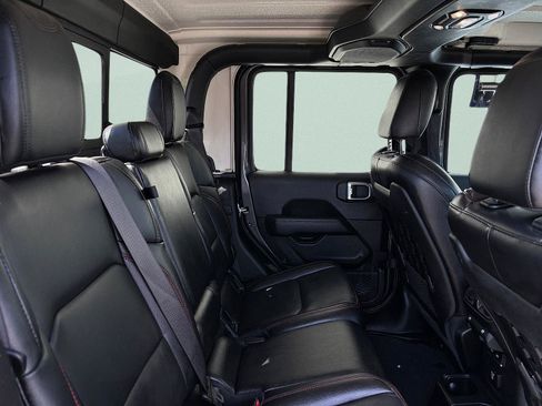 Used 2020 Jeep Gladiator Rubicon w/ Uconnect 4C Nav & Sound Group AWD/4WD image 24