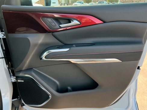 New 2026 Chevrolet Traverse Z71 w/ Enhanced Driving Package image 25