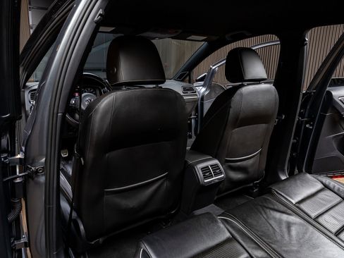 Used 2018 Volkswagen Golf R 4-Door image 29