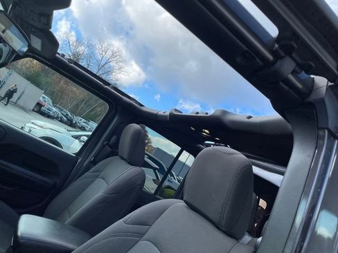 Used 2020 Jeep Wrangler Unlimited Sport S image 37