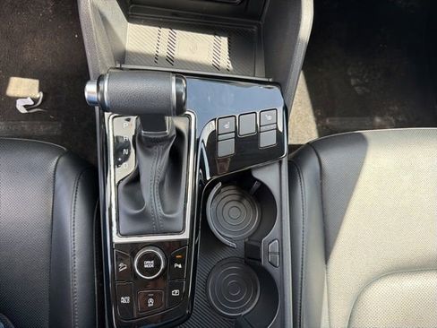 Used 2024 Kia Sportage EX image 27
