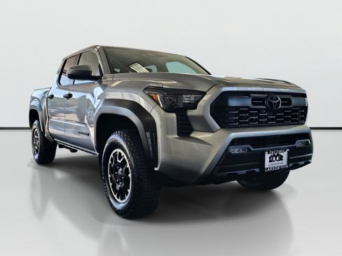 Used 2024 Toyota Tacoma TRD Off-Road AWD/4WD image 7