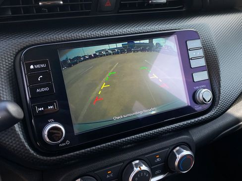 Used 2023 Nissan Kicks SV image 18