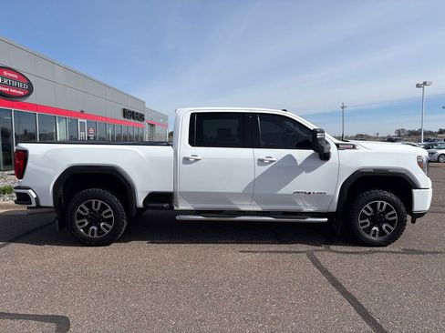 Used 2020 GMC Sierra 2500 AT4 w/ AT4 Premium Package AWD/4WD image 2