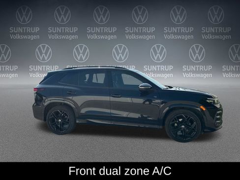 Used 2025 Volkswagen Tiguan SE R-Line FWD image 7