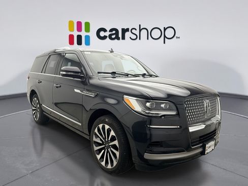 Used 2023 Lincoln Navigator Reserve AWD/4WD image 4