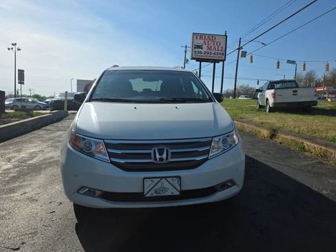 Used 2013 Honda Odyssey Touring image 2