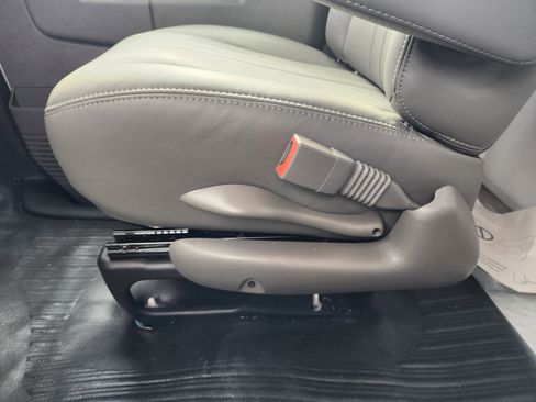 New 2025 Chevrolet Express 3500 w/ Power Convenience Package image 27