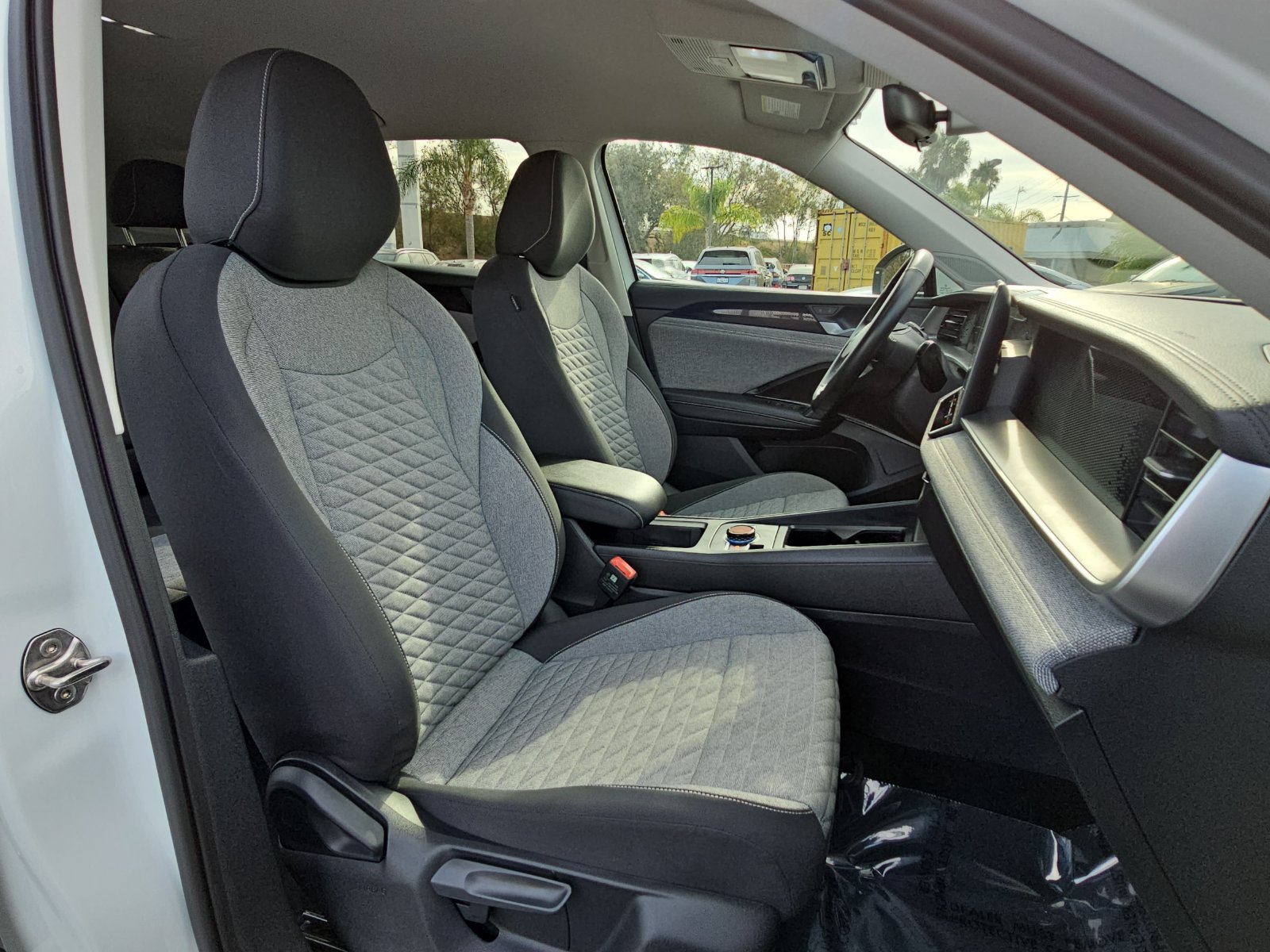 Used 2025 Volkswagen Tiguan S FWD image 10