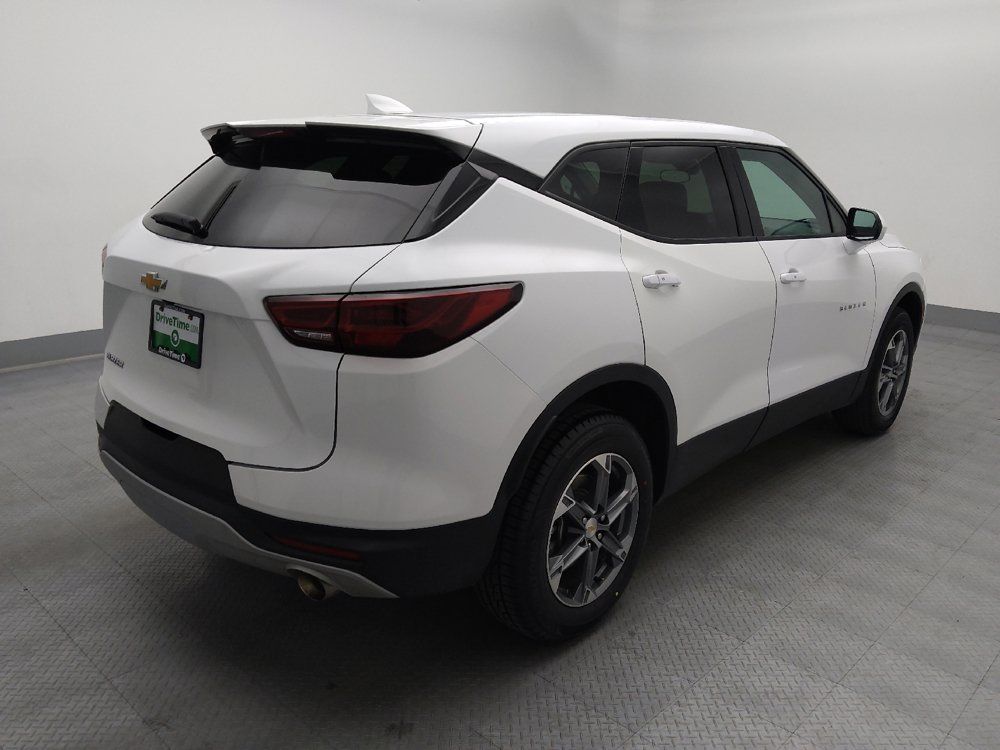 Used 2025 Chevrolet Blazer LT FWD image 9