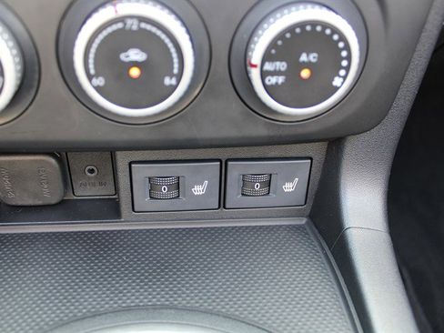 Used 2013 MAZDA MX-5 Miata Grand Touring w/ Premium Pkg image 15