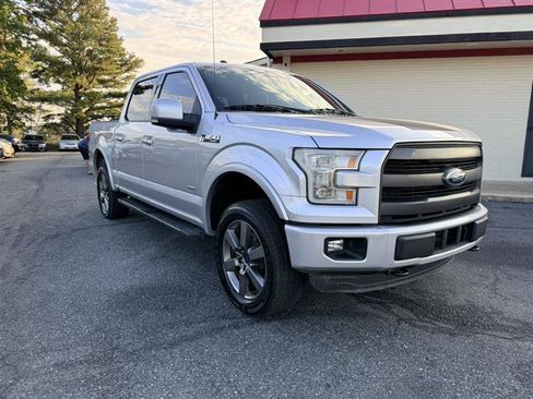 Used 2016 Ford F150 Lariat w/ Equipment Group 502A Luxury AWD/4WD image 3