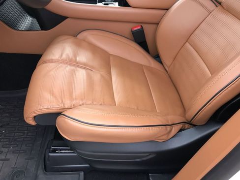 Used 2025 Lincoln Aviator Black Label AWD/4WD image 12