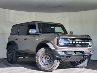 New 2025 Ford Bronco Outer Banks w/ Sasquatch Package video 1