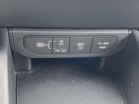 Used 2025 Kia K4 FWD image 25