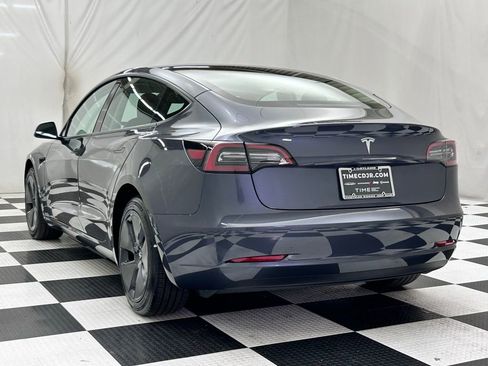 Used 2023 Tesla Model 3 Standard Range image 5
