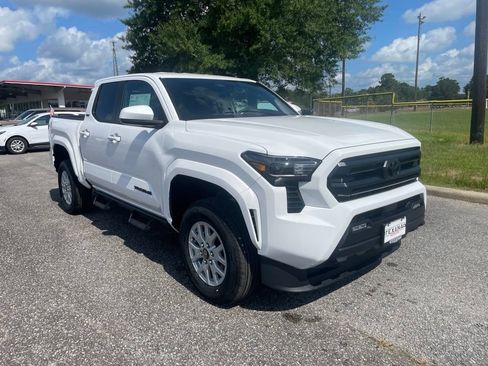 New 2026 Toyota Tacoma SR5 AWD/4WD image 1