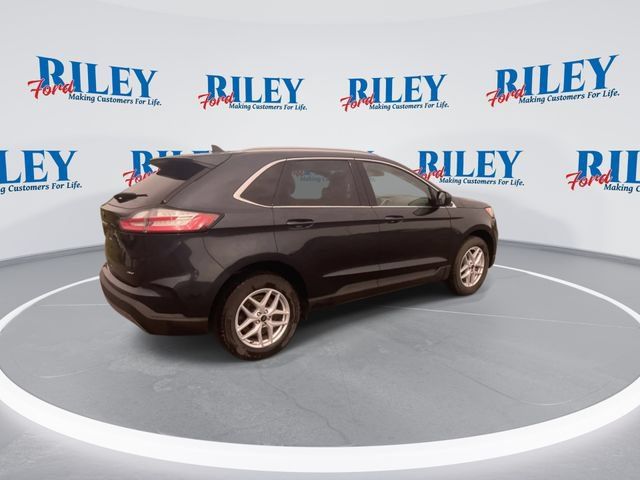 Certified 2024 Ford Edge SEL w/ Convenience Package AWD/4WD image 9