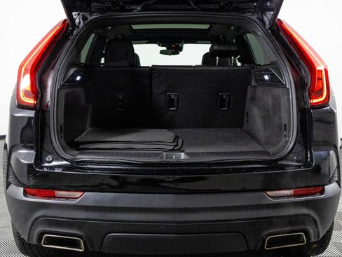 Used 2023 Cadillac XT4 Luxury w/ Cold Weather Package image 37