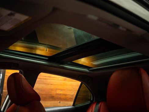 Used 2020 Toyota Camry XSE image 25