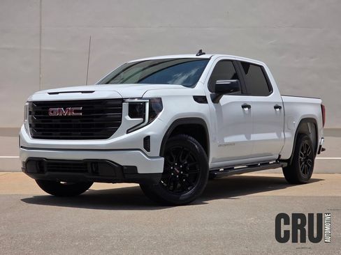 Used 2026 GMC Sierra 1500 Pro w/ Graphite Edition RWD image 1