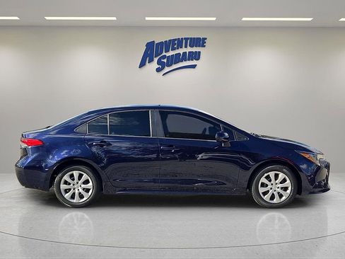 Used 2022 Toyota Corolla LE image 7