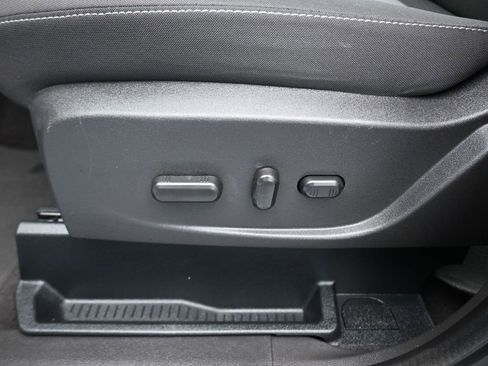 Used 2017 Ford C-MAX SE image 11