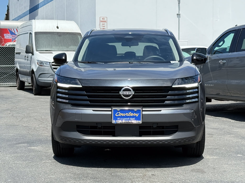 Used 2026 Nissan Kicks SV FWD image 4
