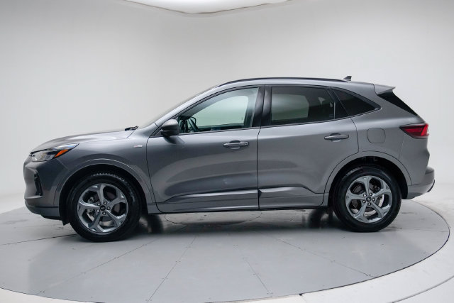 Used 2024 Ford Escape ST-Line w/ Tech Pack #1 AWD/4WD image 3