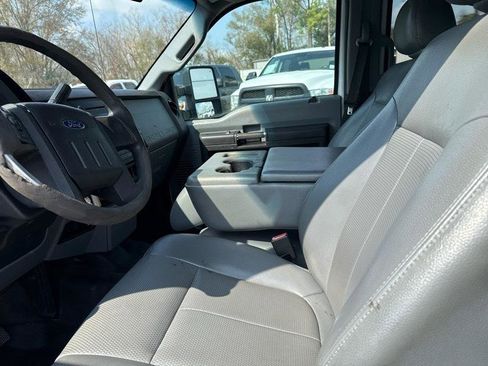 Used 2013 Ford F250 XL w/ PWR Equipment Group image 7