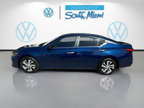 Used 2024 Nissan Altima 2.5 S FWD image 4