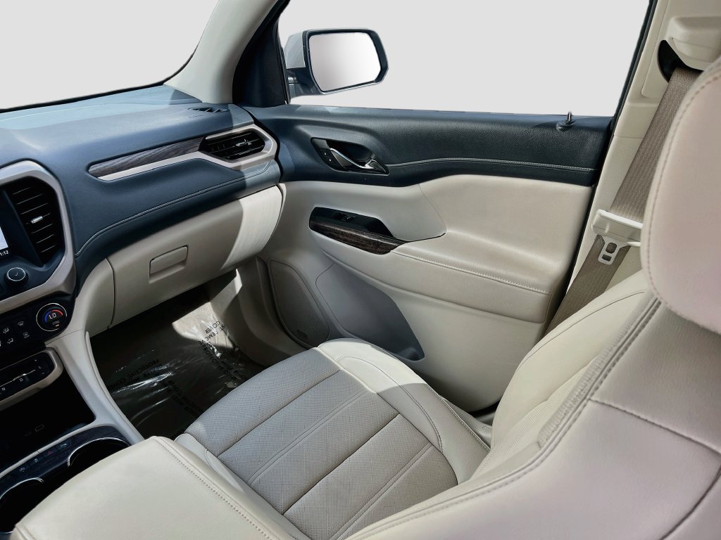 Used 2023 GMC Acadia Denali AWD/4WD image 24