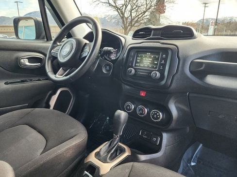 Used 2017 Jeep Renegade Sport w/ Power & Air Group image 15