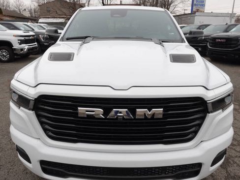 Used 2025 RAM 1500 Laramie w/ Sport Appearance Package AWD/4WD image 7