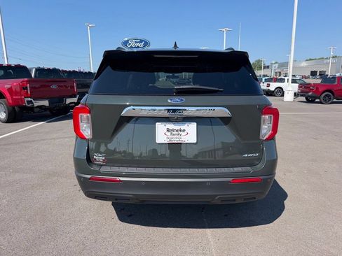 Used 2023 Ford Explorer XLT AWD/4WD image 6