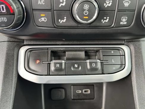 Used 2021 GMC Acadia SLE w/ Driver Convenience Package AWD/4WD image 22