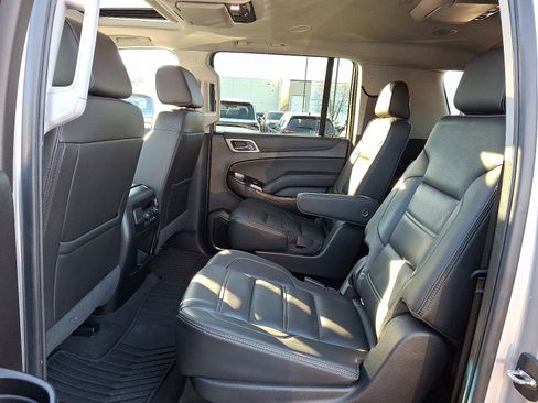 Used 2019 GMC Yukon XL Denali w/ Denali Ultimate Package image 11