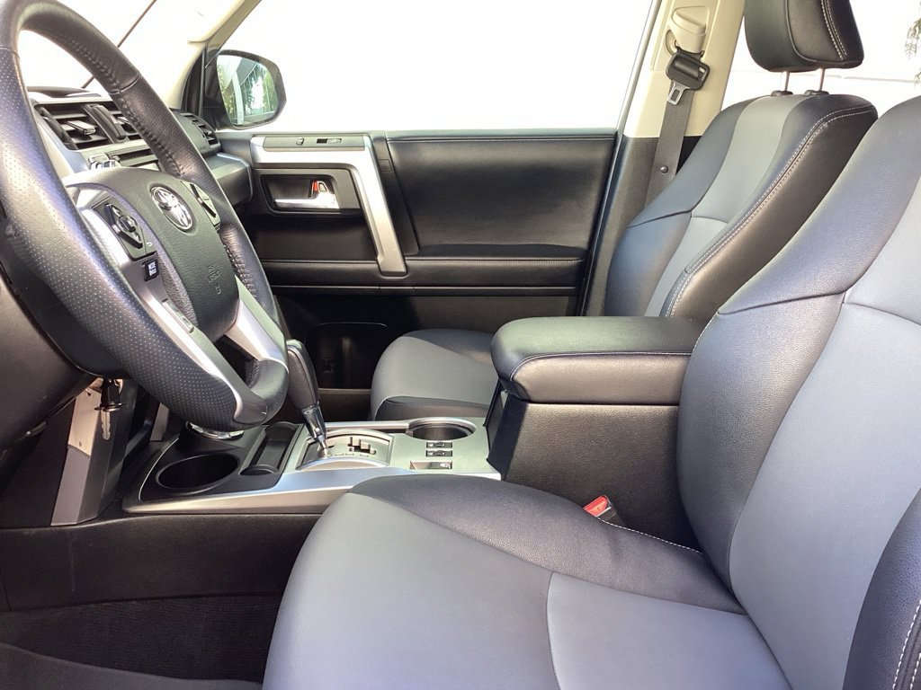 Certified 2019 Toyota 4Runner SR5 Premium AWD/4WD image 5