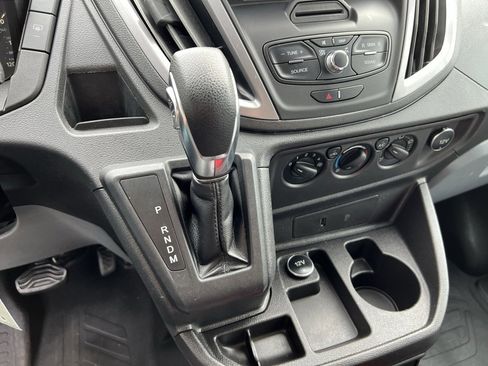 Used 2019 Ford Transit 350 XLT image 23