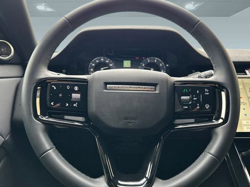 Used 2024 Land Rover Range Rover Evoque Dynamic SE image 17